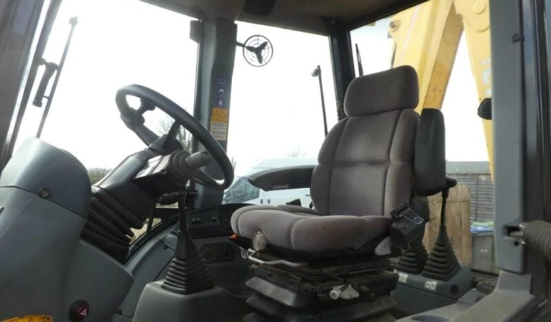 NEW HOLLAND LB110B full