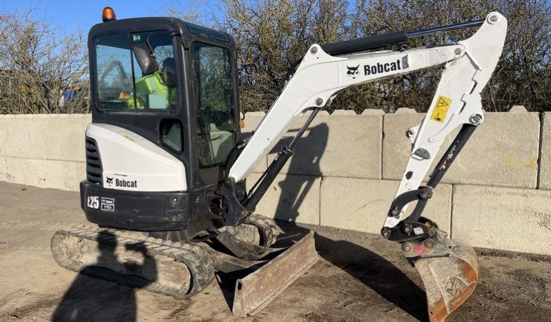 2016 BOBCAT E25 EM full